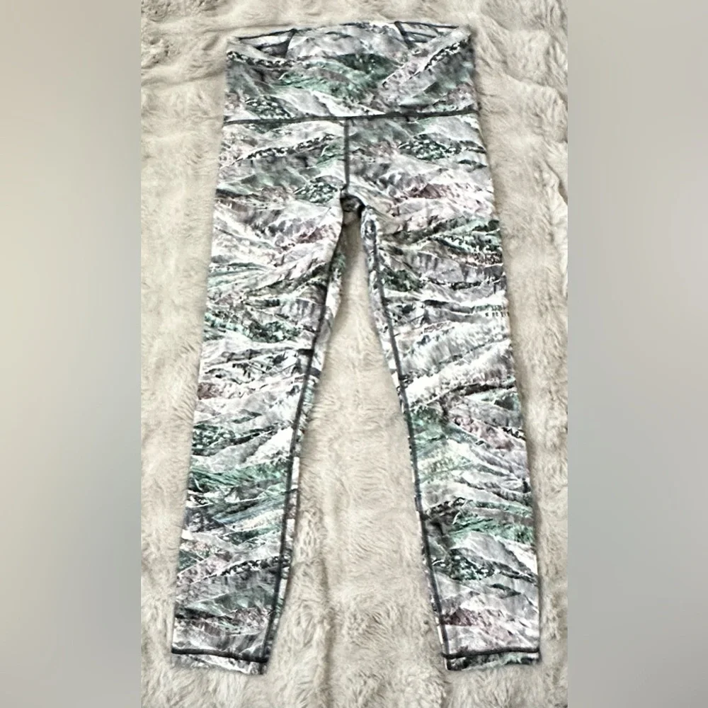 Lululemon Train Times Pant 25